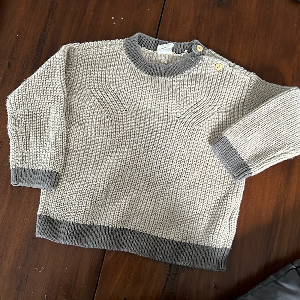 12M Light Green With Darker Green Trim H&M Sweater